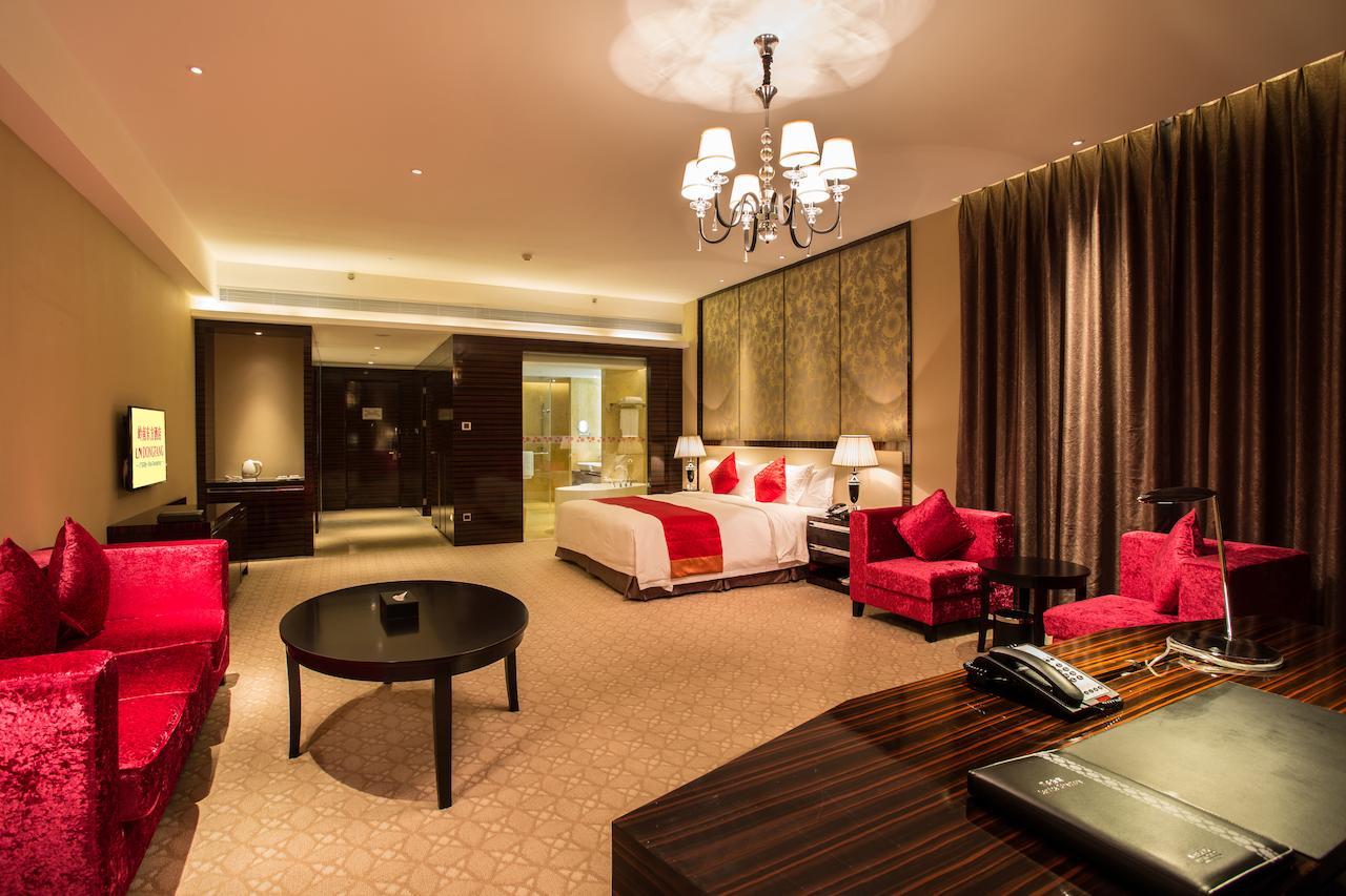 Ln Dongfang Hotel, Sihui Rum bild